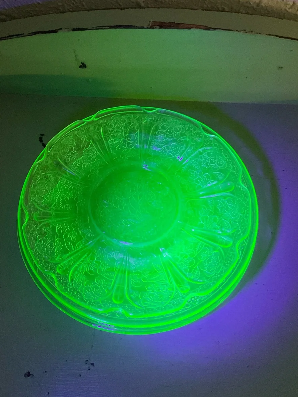 Lot of 4 mixed Green Uranium Saucers Plate Glass